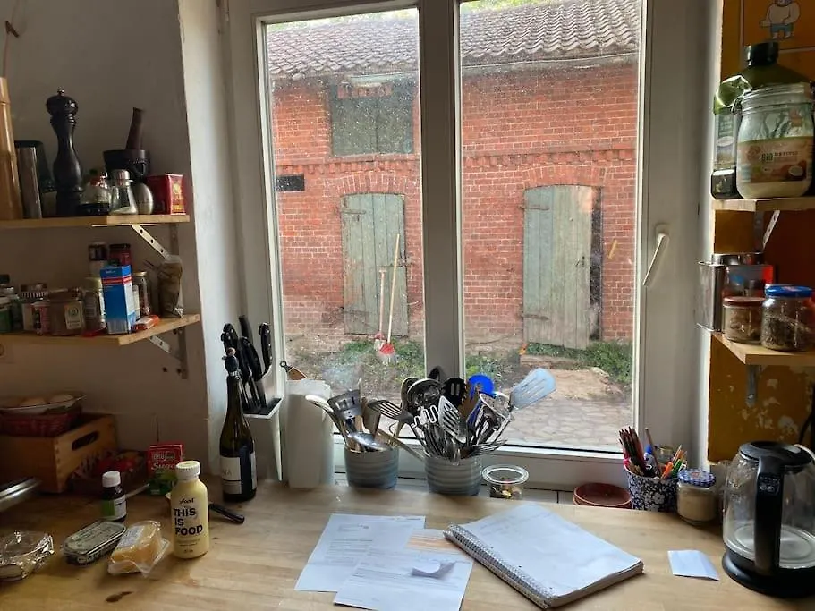 Homestay Vierlaender Hippiehof Apartment Hamburg Germany